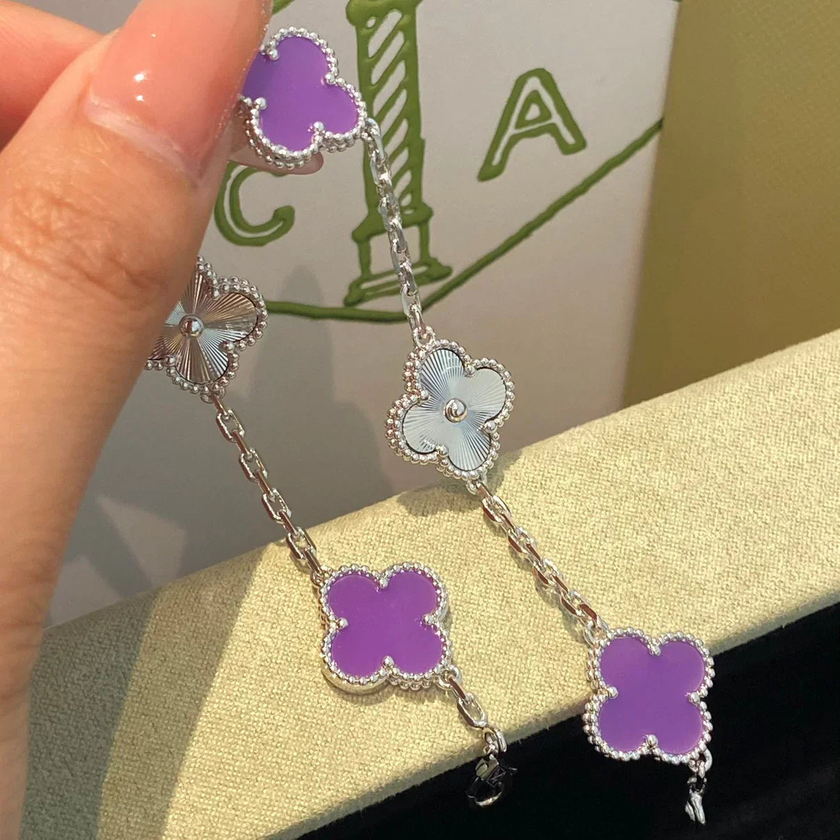 [⭐Shinejoy] CLOVER 5 MOTIF VIOLET BRACELET COLLECTION