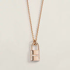 [Shinejoy]HM ADVANCED NICHE LOCK HEAD NECKLACE DIAMONDS