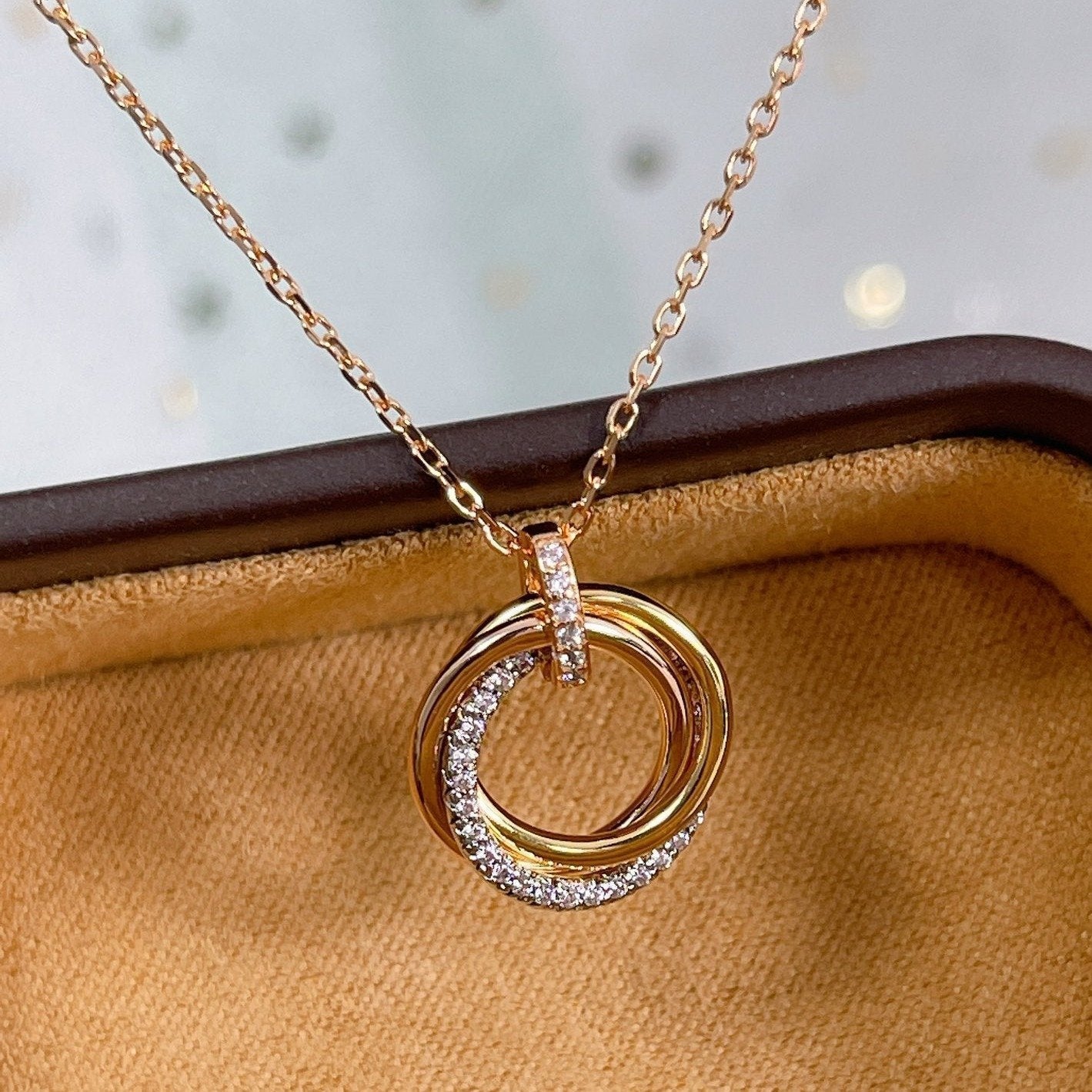 [Shinejoy]TRINITY NECKLACE SILVER GOLD PINK GOLD DIAMONDS