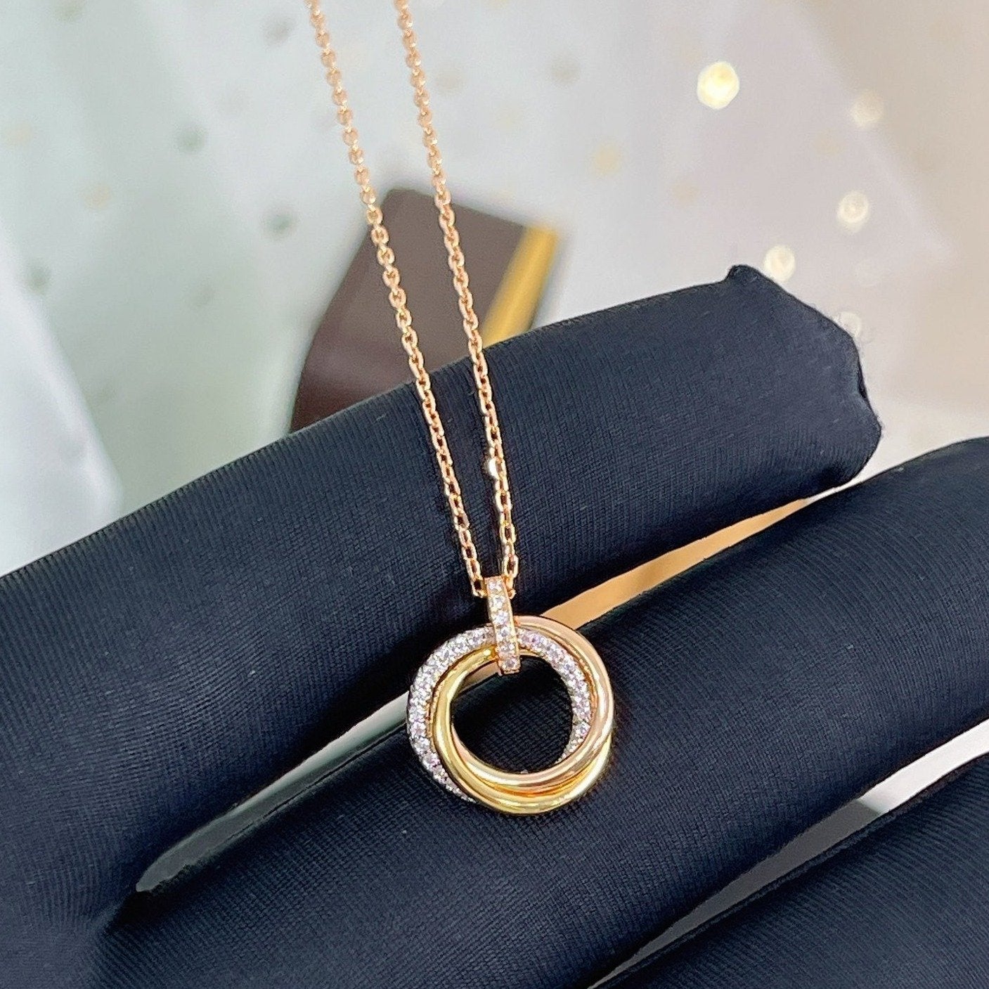 [Shinejoy]TRINITY NECKLACE SILVER GOLD PINK GOLD DIAMONDS