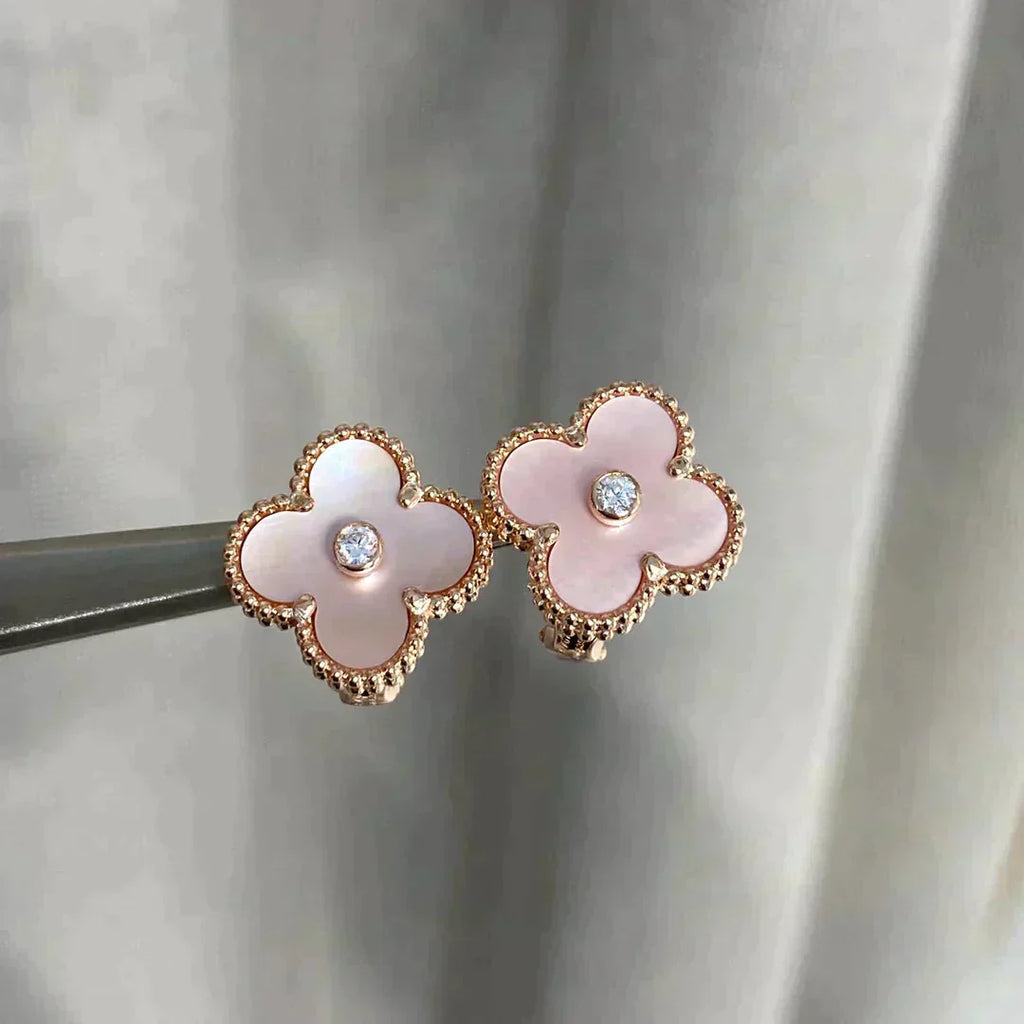 [Shinejoy]CLOVER MEDIUM 1 MOTIFS  PINK MOP DIAMOND EARRINGS