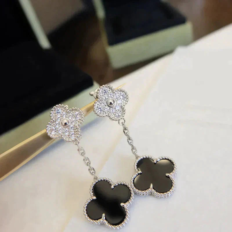 [Shinejoy]CLOVER 2 MOTIFS  DIAMOND ONYX EARRINGS SILVER