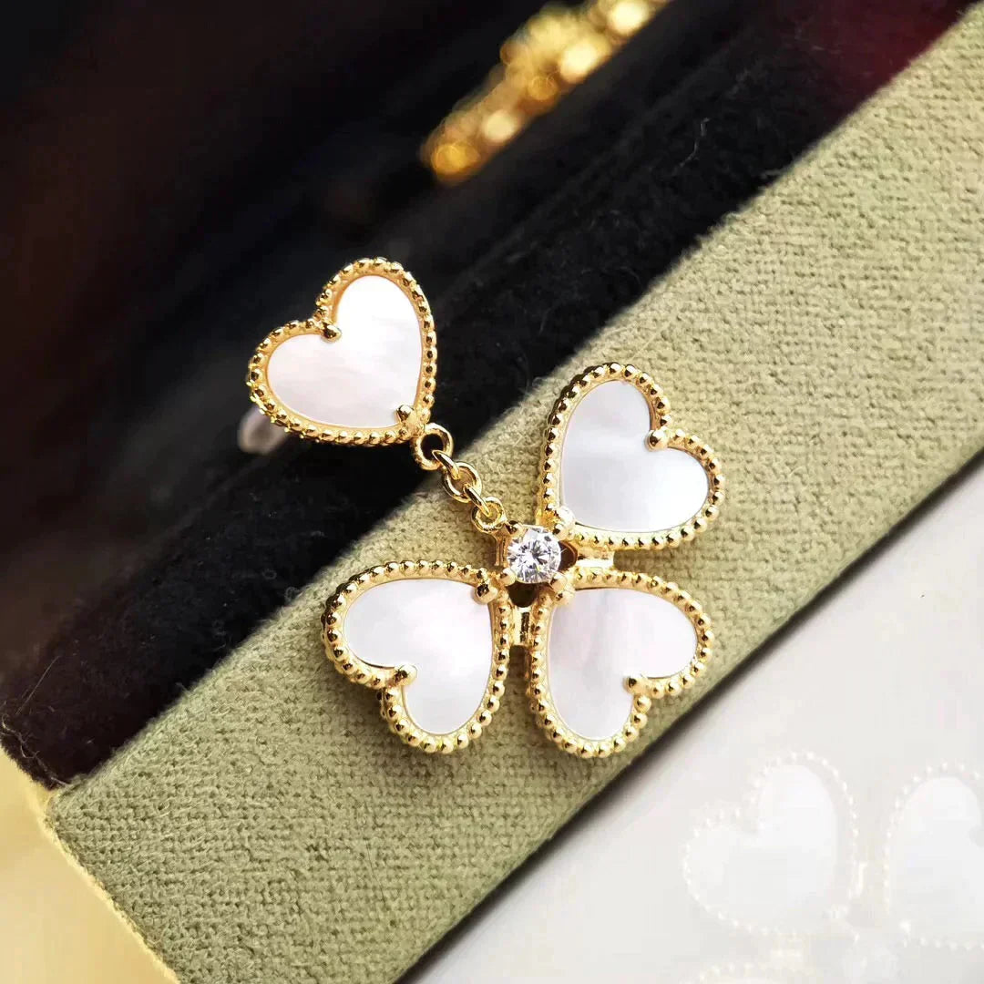 [Shinejoy]CLOVER SWEET WHITE MOP EARRINGS