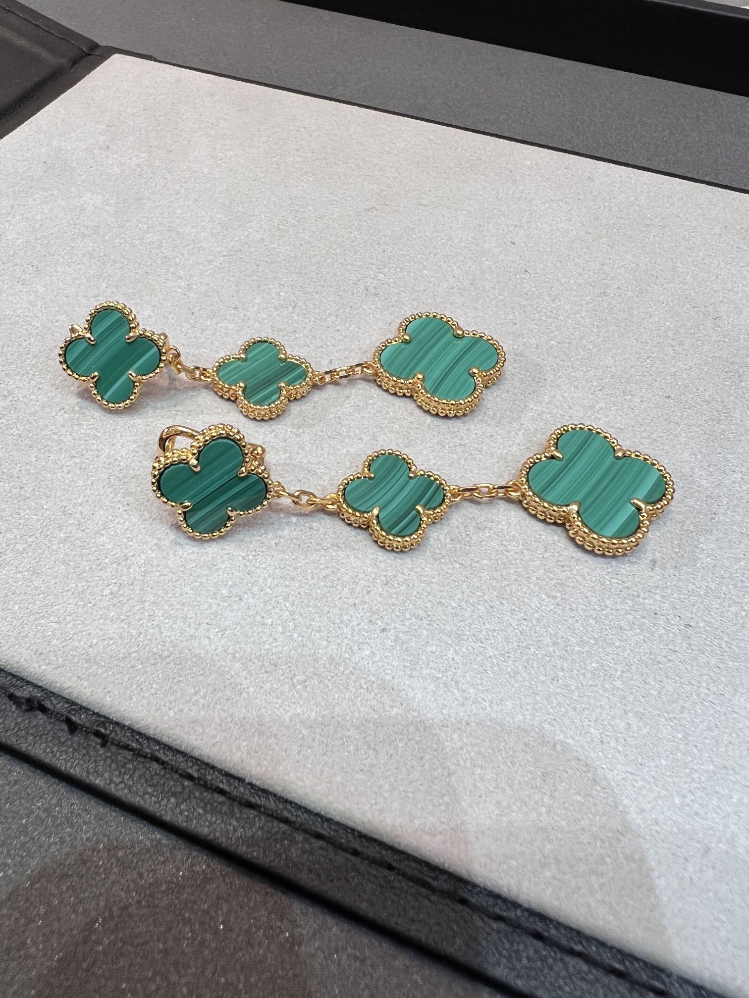 [Shinejoy]CLOVER MALACHITE 3 MOTIFS GOLD