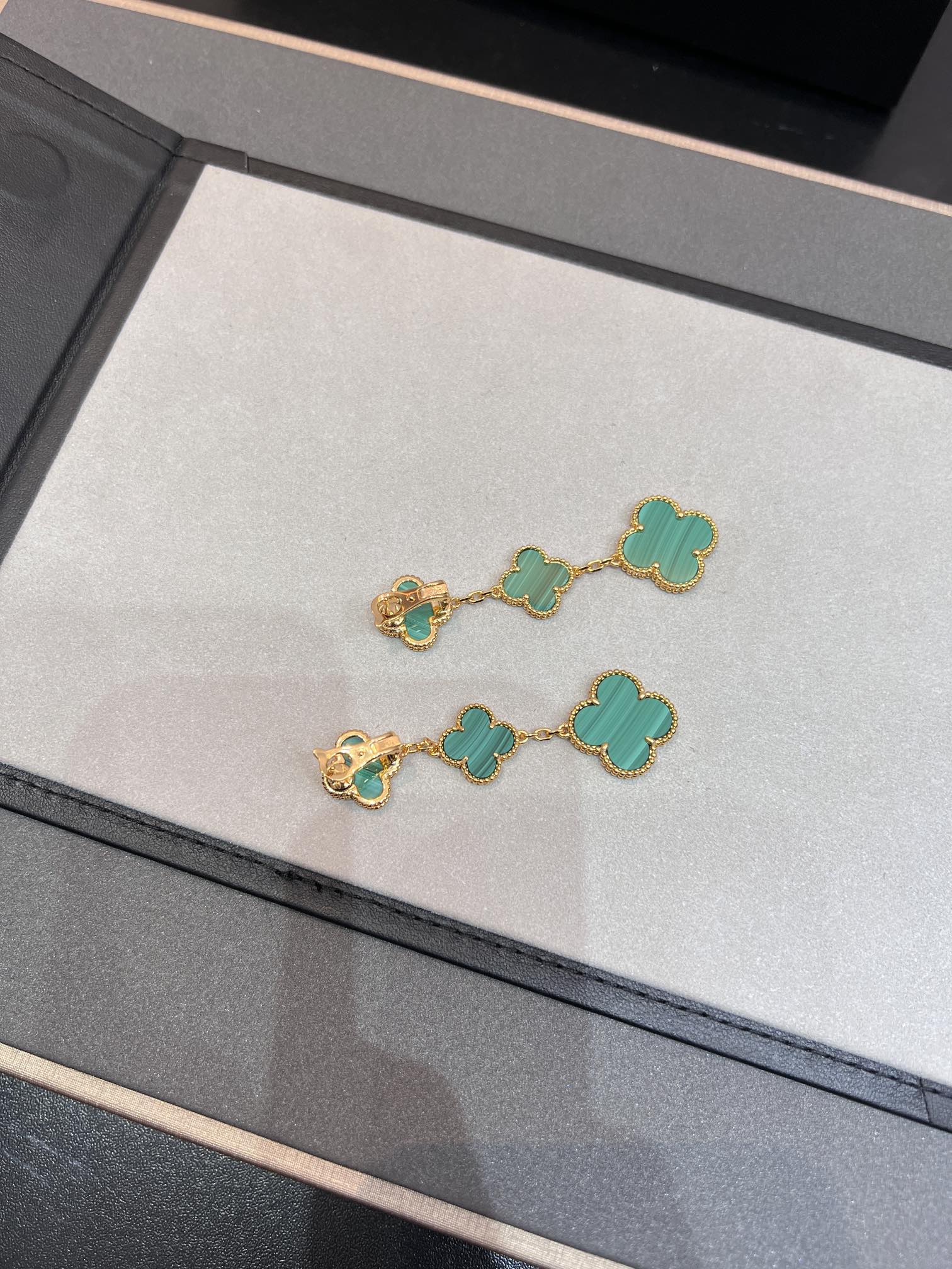 [Shinejoy]CLOVER MALACHITE 3 MOTIFS GOLD