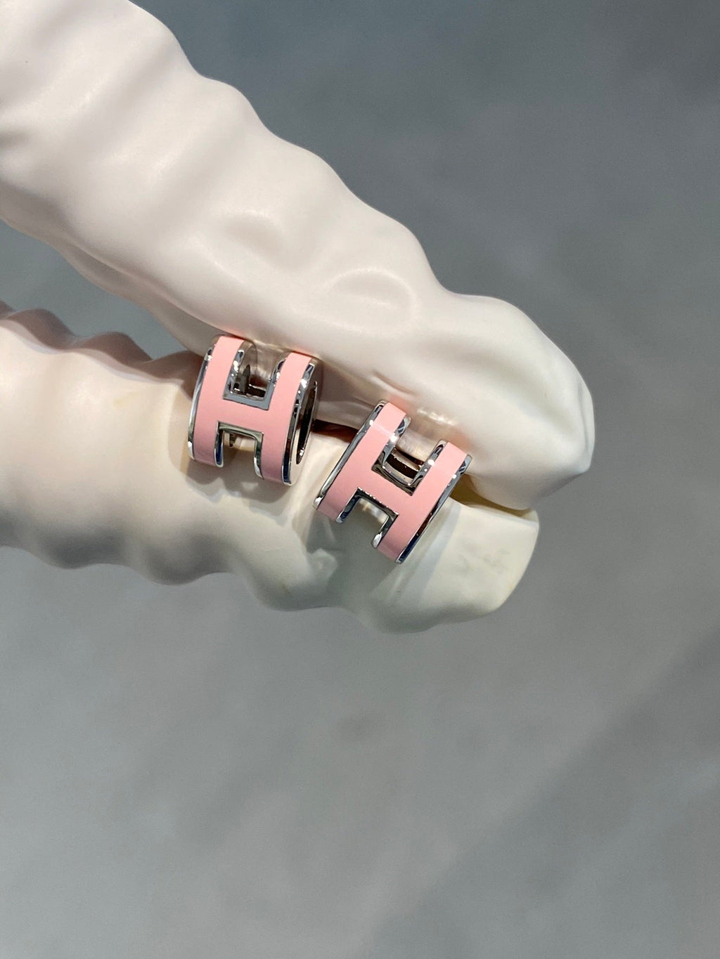 [Shinejoy]MINI POP H SILVER EARRINGS PINK