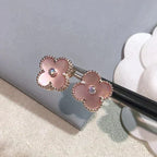 [Shinejoy]CLOVER MEDIUM 1 MOTIFS  PINK MOP DIAMOND EARRINGS
