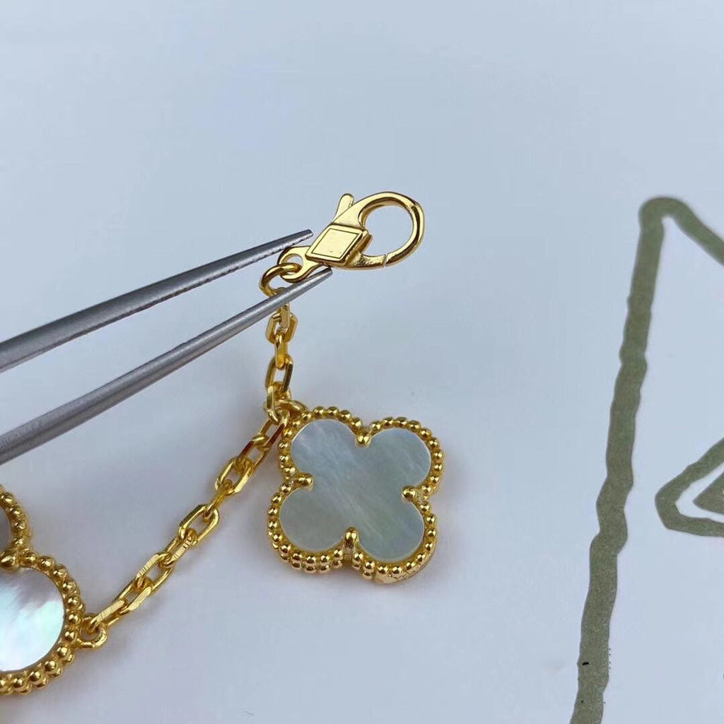 [Shinejoy]マジッククローバーモップゴールドブレスレット5モチーフ