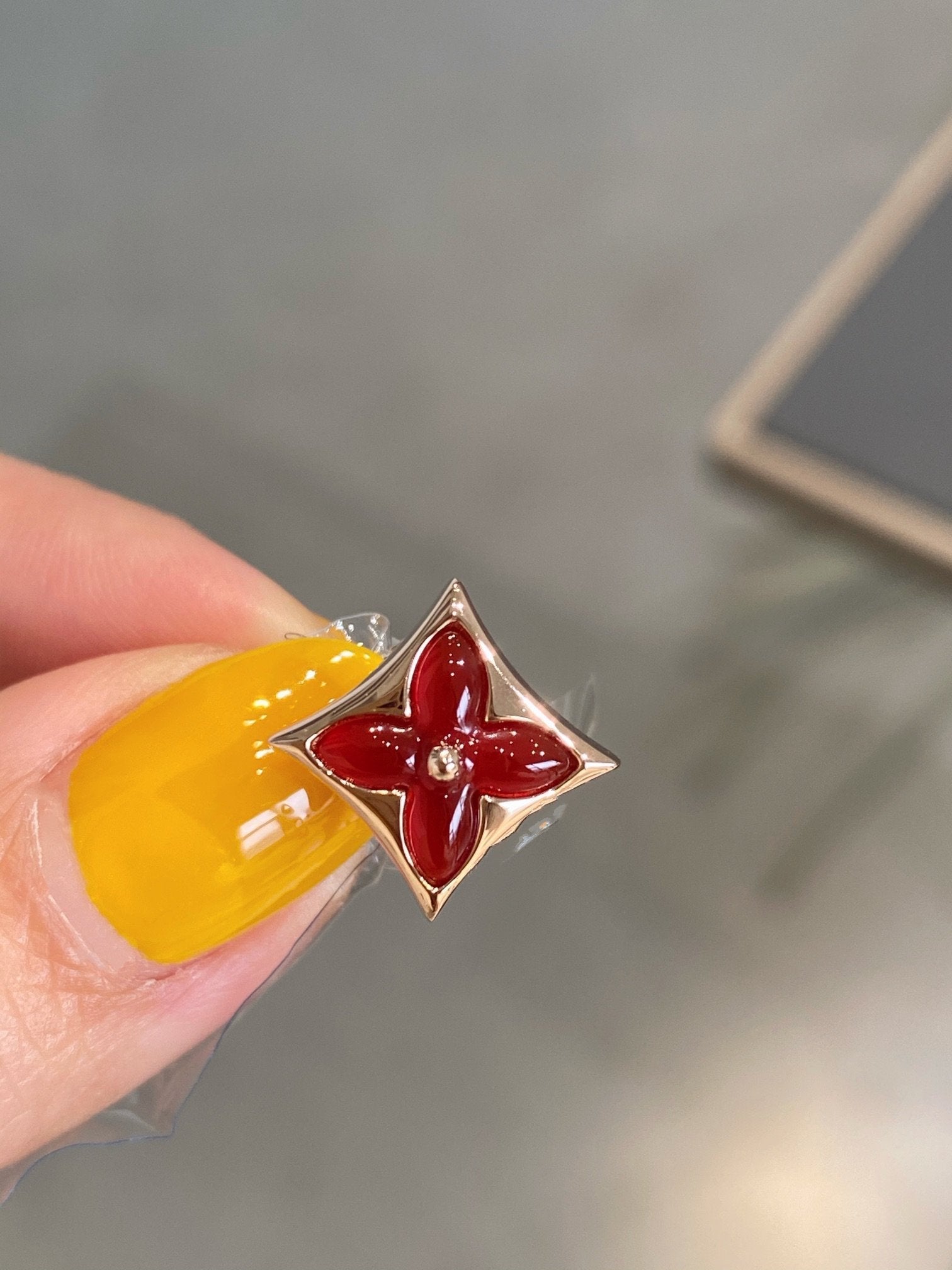 [Shinejoy]STAR AND SUN PINK GOLD CARNELIAN STUD EARRINGS