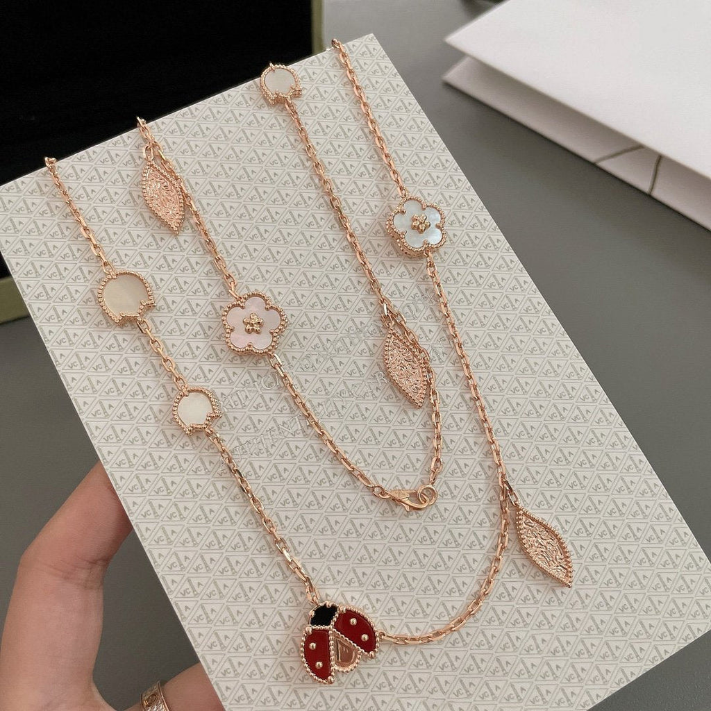 [Shinejoy] COLLIER PRINTEMPS PORTE-BONHEUR 15 MOTIFS OR ROSE