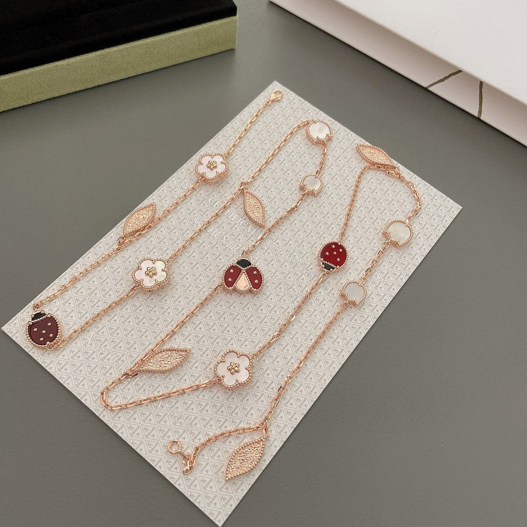 [Shinejoy] COLLIER PRINTEMPS PORTE-BONHEUR 15 MOTIFS OR ROSE