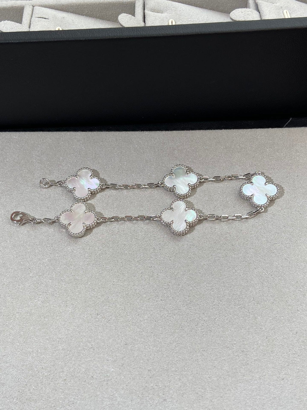 [⭐Shinejoy]クローバー ホワイトパール モップ 5モチーフ ブレスレット コレクション