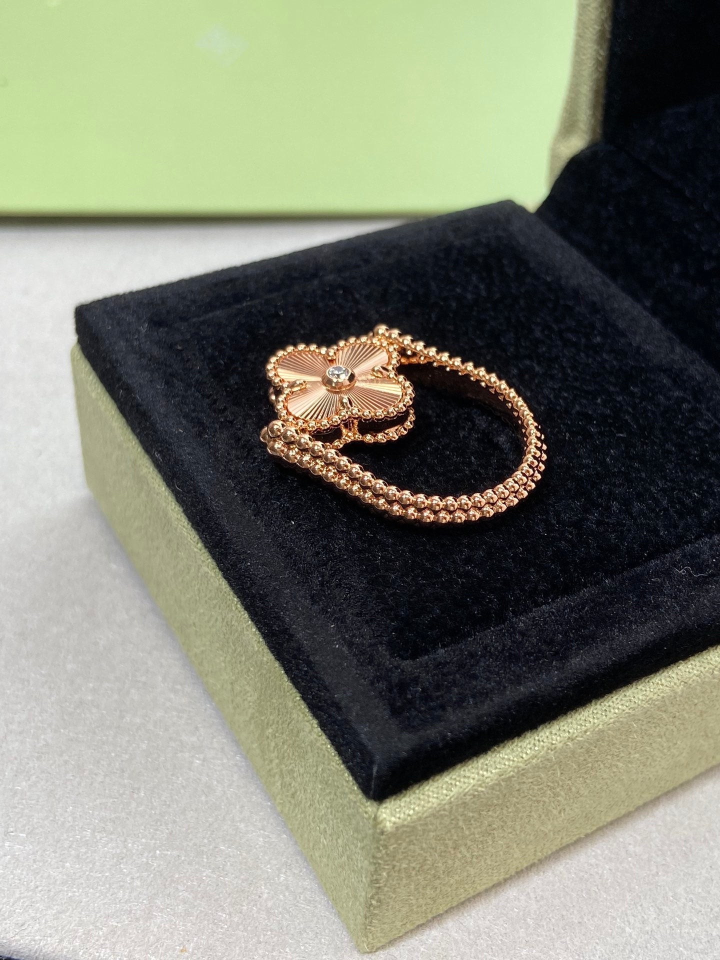 [Shinejoy]CLOVER RIVERSIBLE ROSE GOLD RING