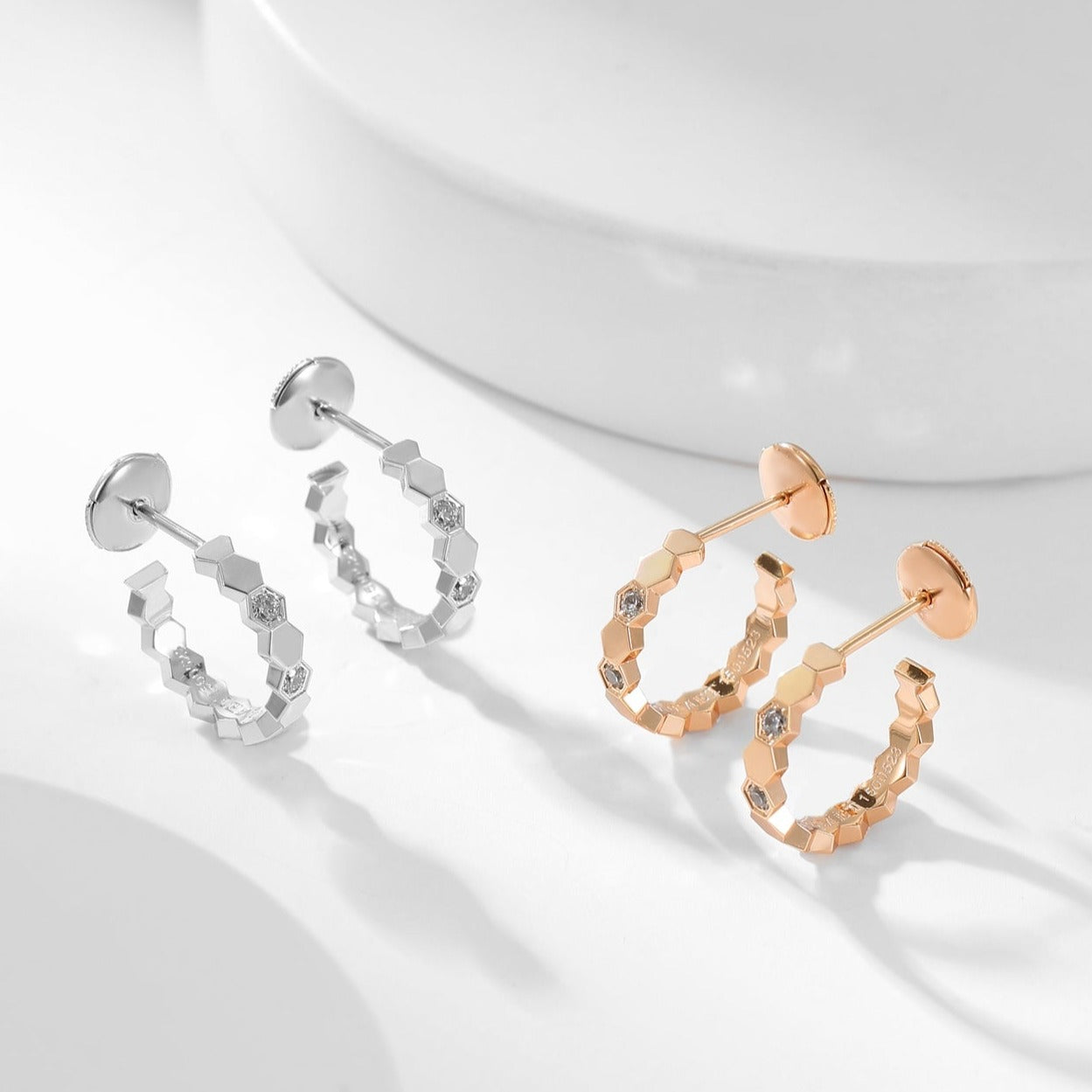 [Shinejoy]BEE LOVE DIAMOND HOOP EARRINGS