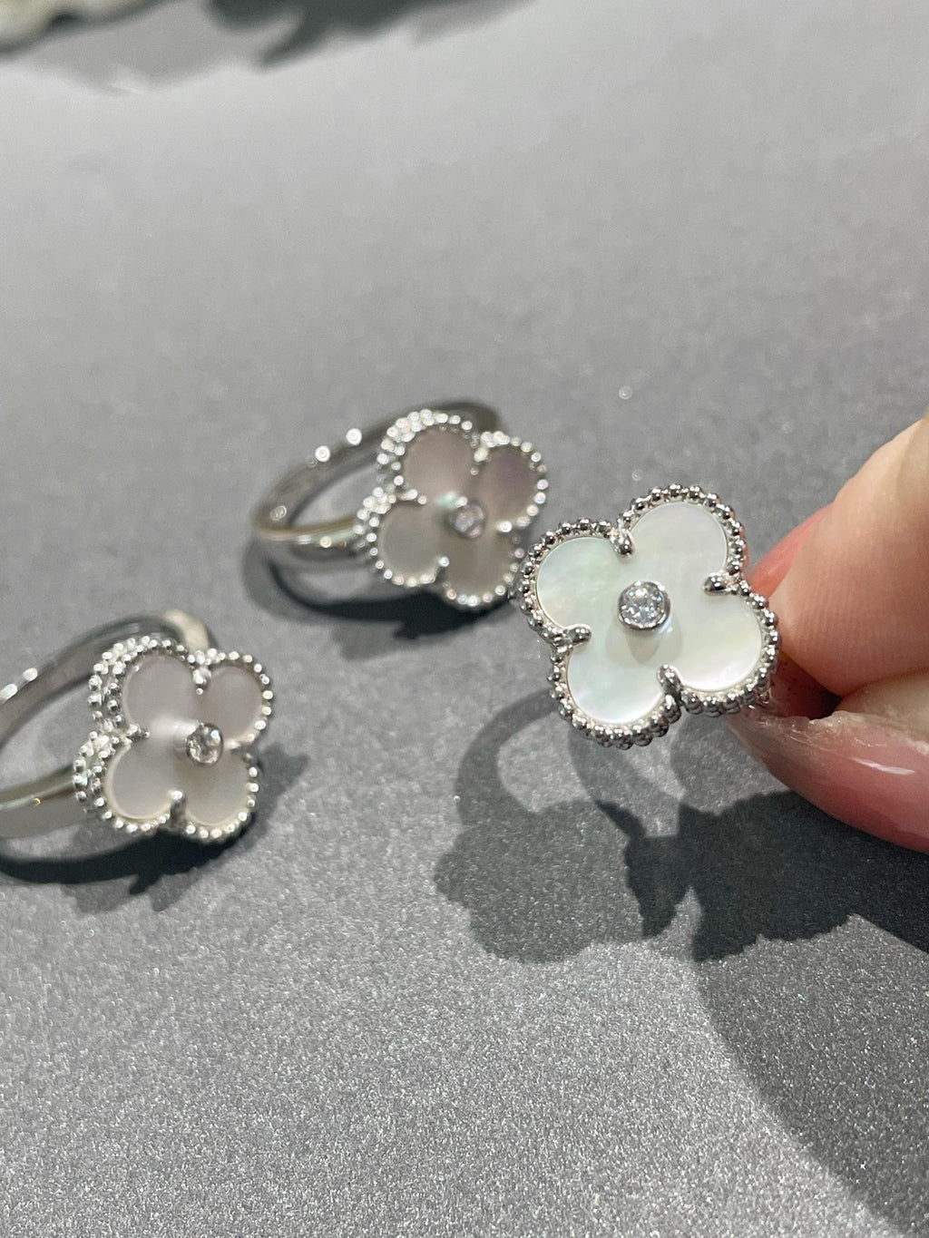 [Shinejoy]CLOVER SILVER MOP DIAMOND RING