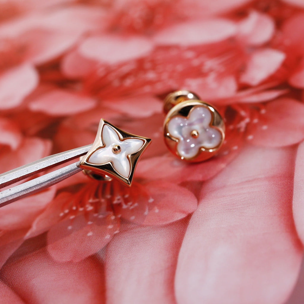 [Shinejoy]STAR AND SUN PINK GOLD MOP STUD EARRINGS