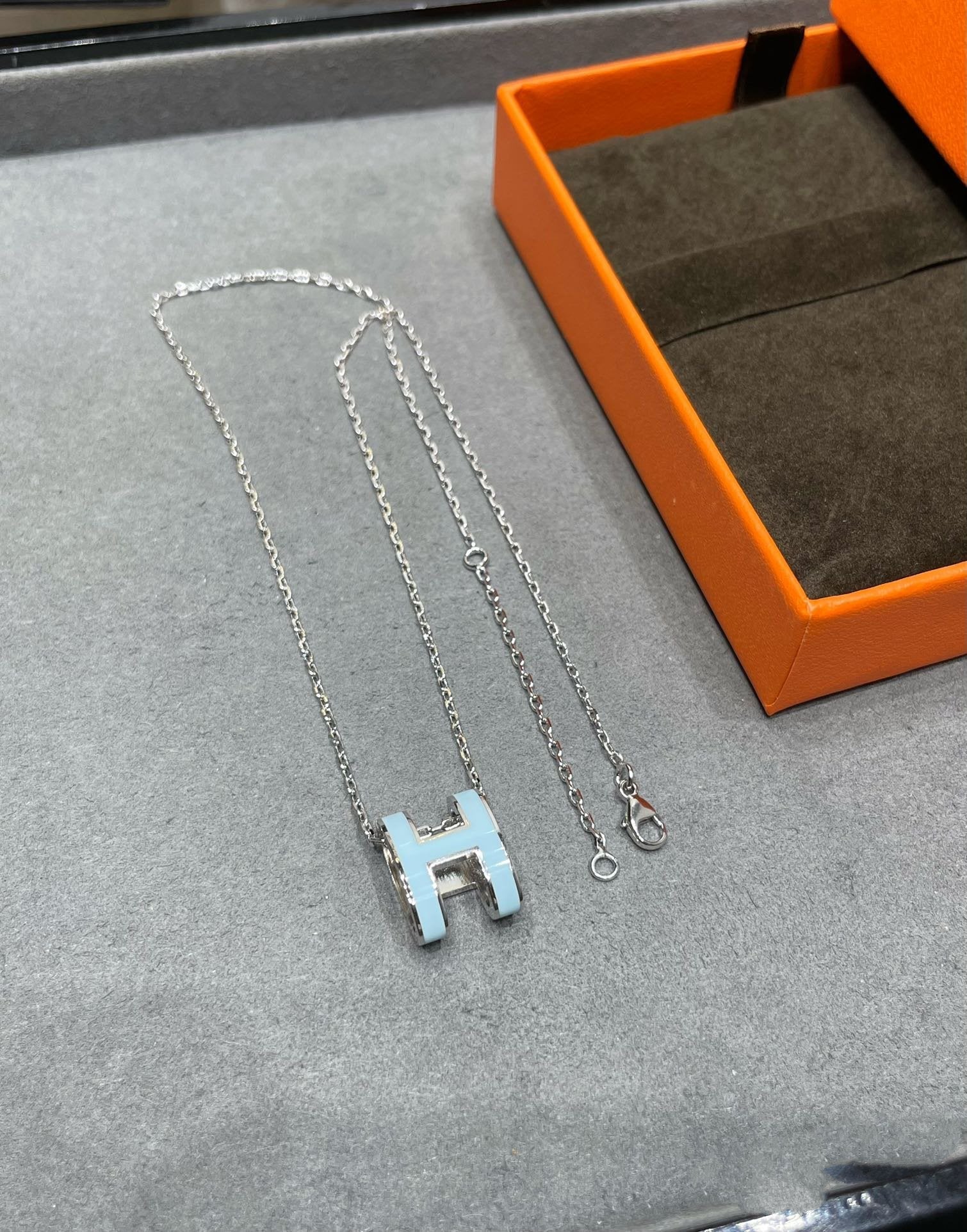 [Shinejoy]POP H SKY BLUE NECKLACE