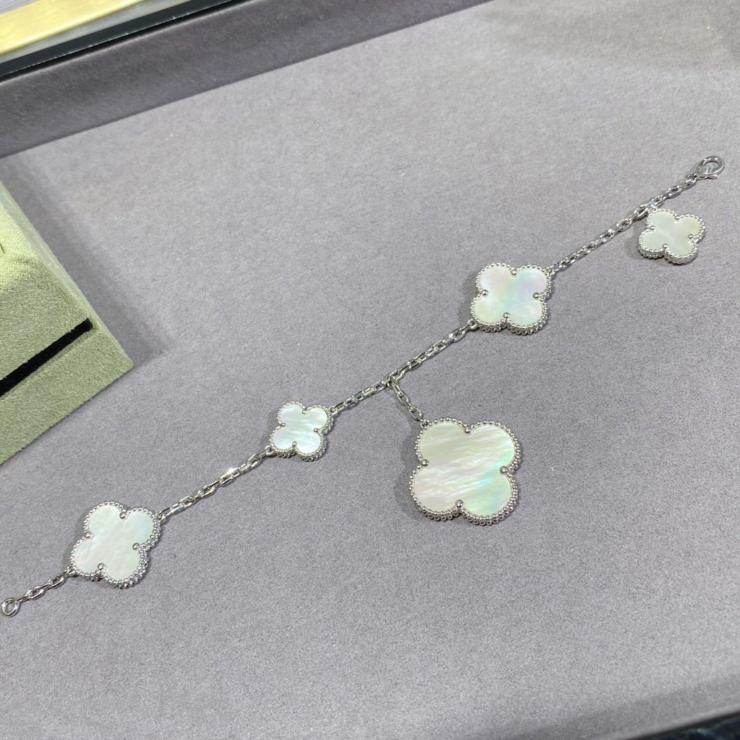 [Shinejoy]CLOVER 5 MOTIF WHITE MOP SILVER BRACELET