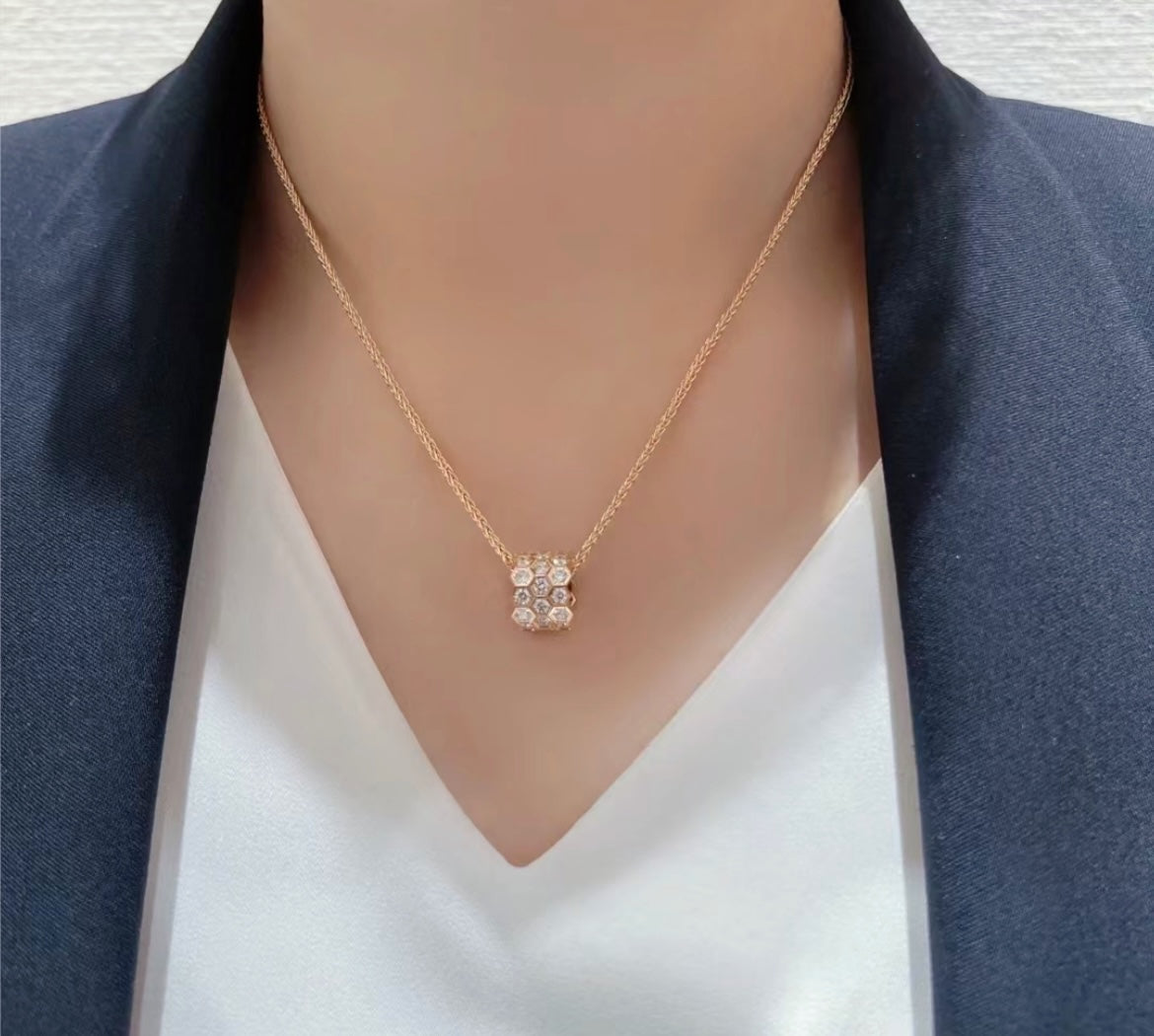 [Shinejoy]BEE LOVE DIAMOND PAVED 3 ROW NECKLACE