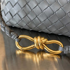 BV スモール アンダモ 25cm ダークグレー ラムスキン