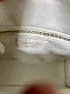 MINI LADY 17 BUTTERFLY STUD PEAU D'AGNEAU BLANCHE