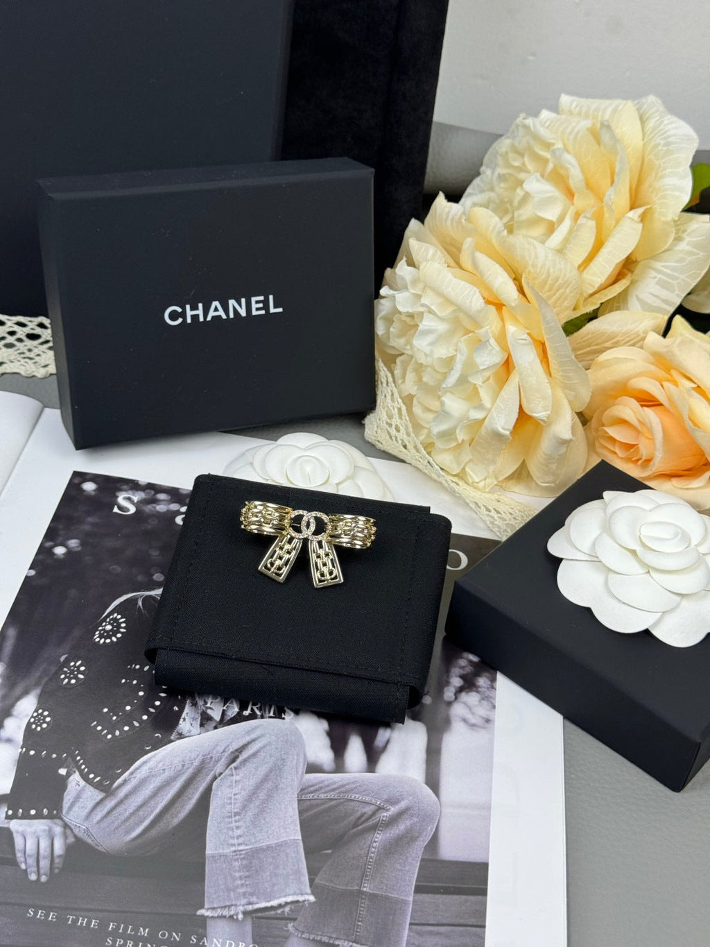 [Shinejoy]25K Hollow Bow Brooch