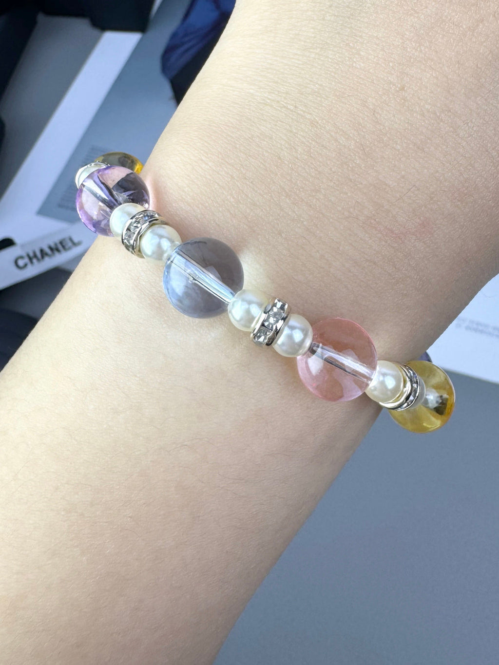 [Shinejoy]カラフルな透明樹脂ブレスレット