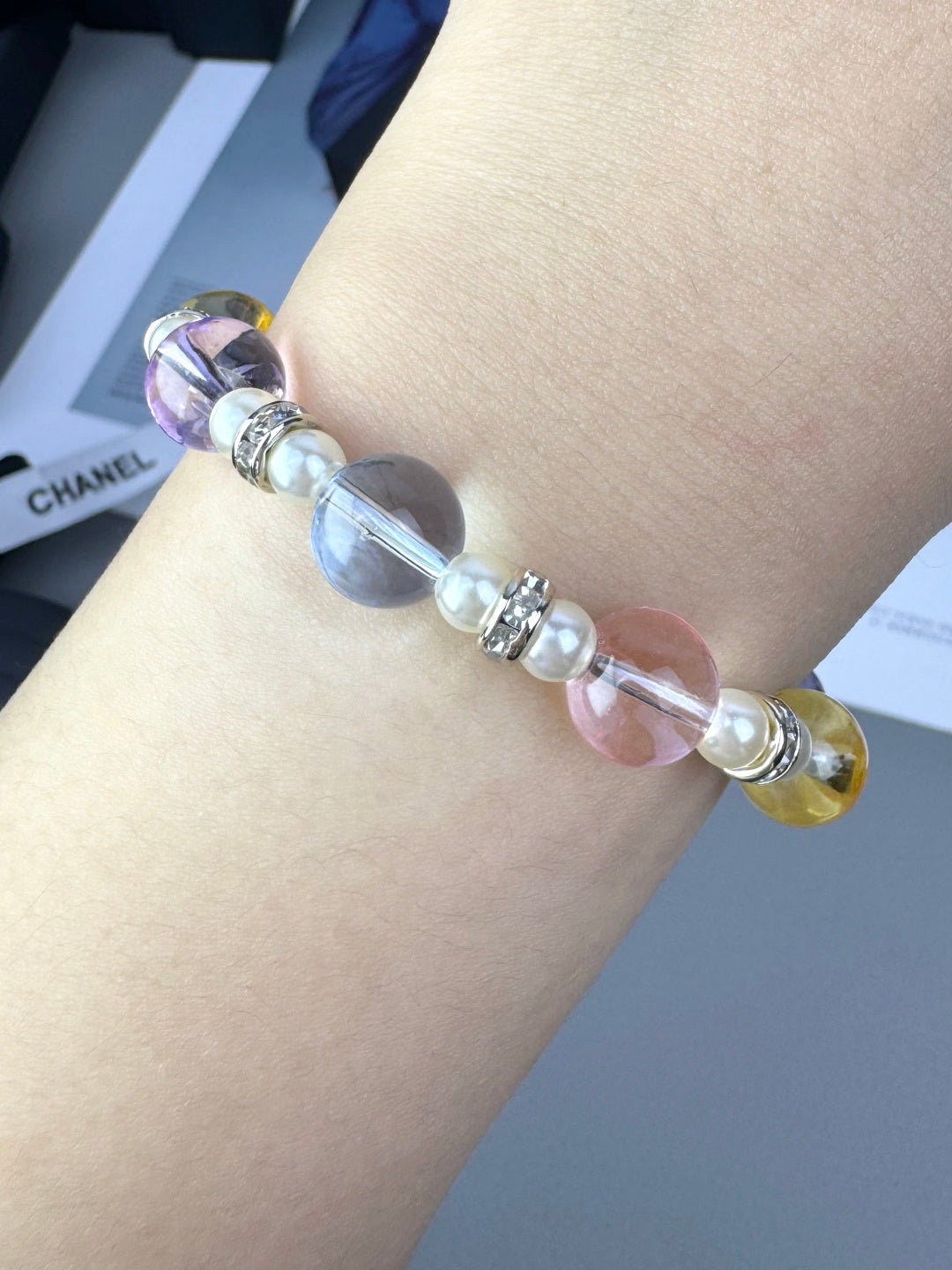 [Shinejoy]カラフルな透明樹脂ブレスレット