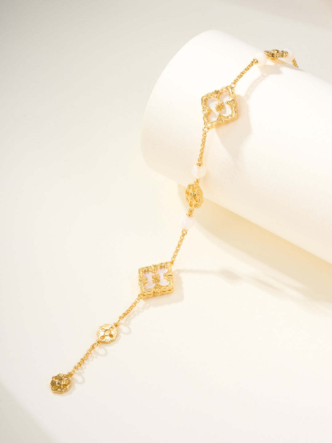 [?shinejoy]B.C.L ENAMELED Three-Flower Bracelet£¨Trumpet)