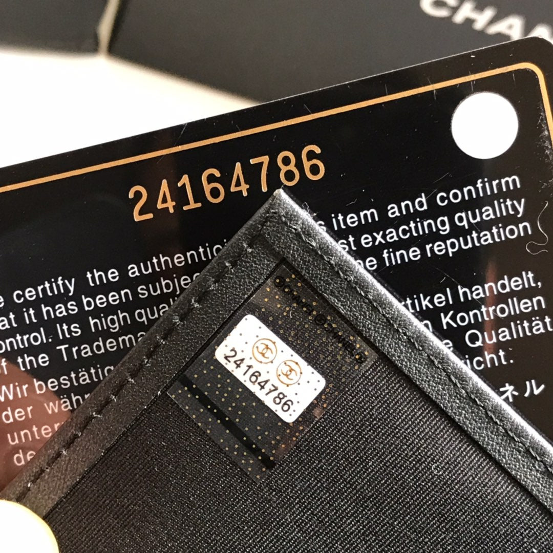 CCフラップカードホルダー 11.5 ブラック グレインカーフスキン ゴールドアイコン