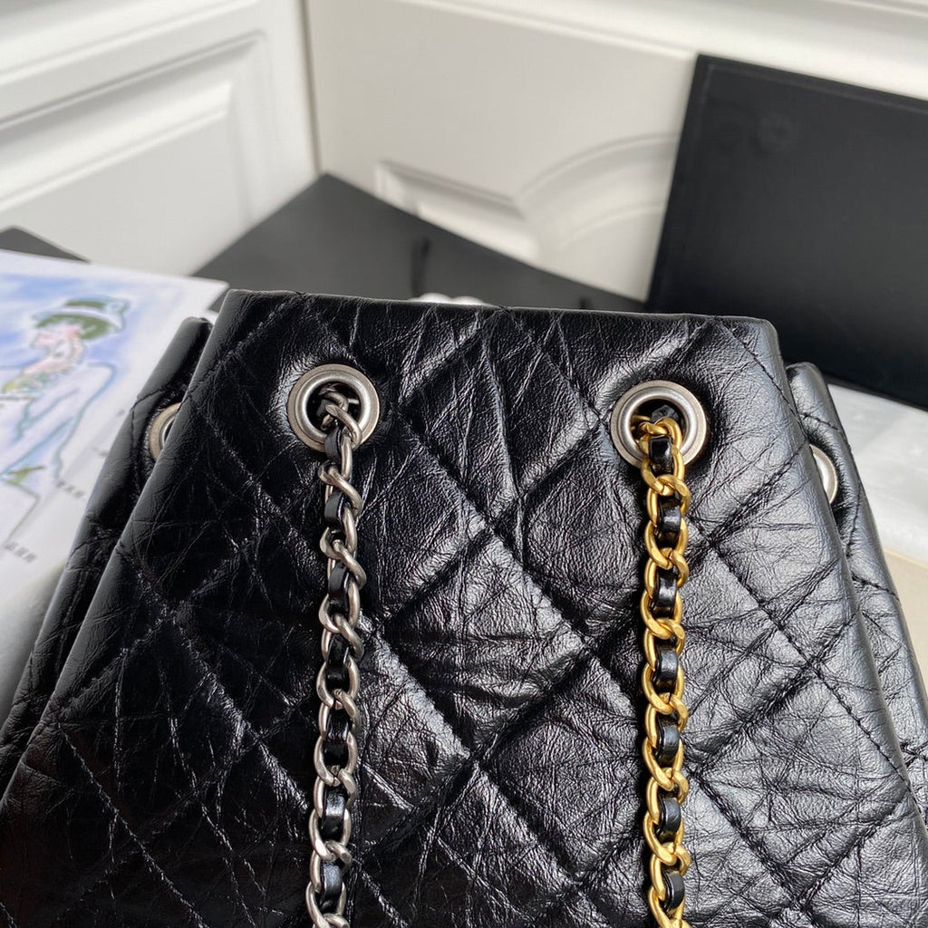 Sac à dos CC GRABRIELLE petit modèle 24 en cuir de veau noir
