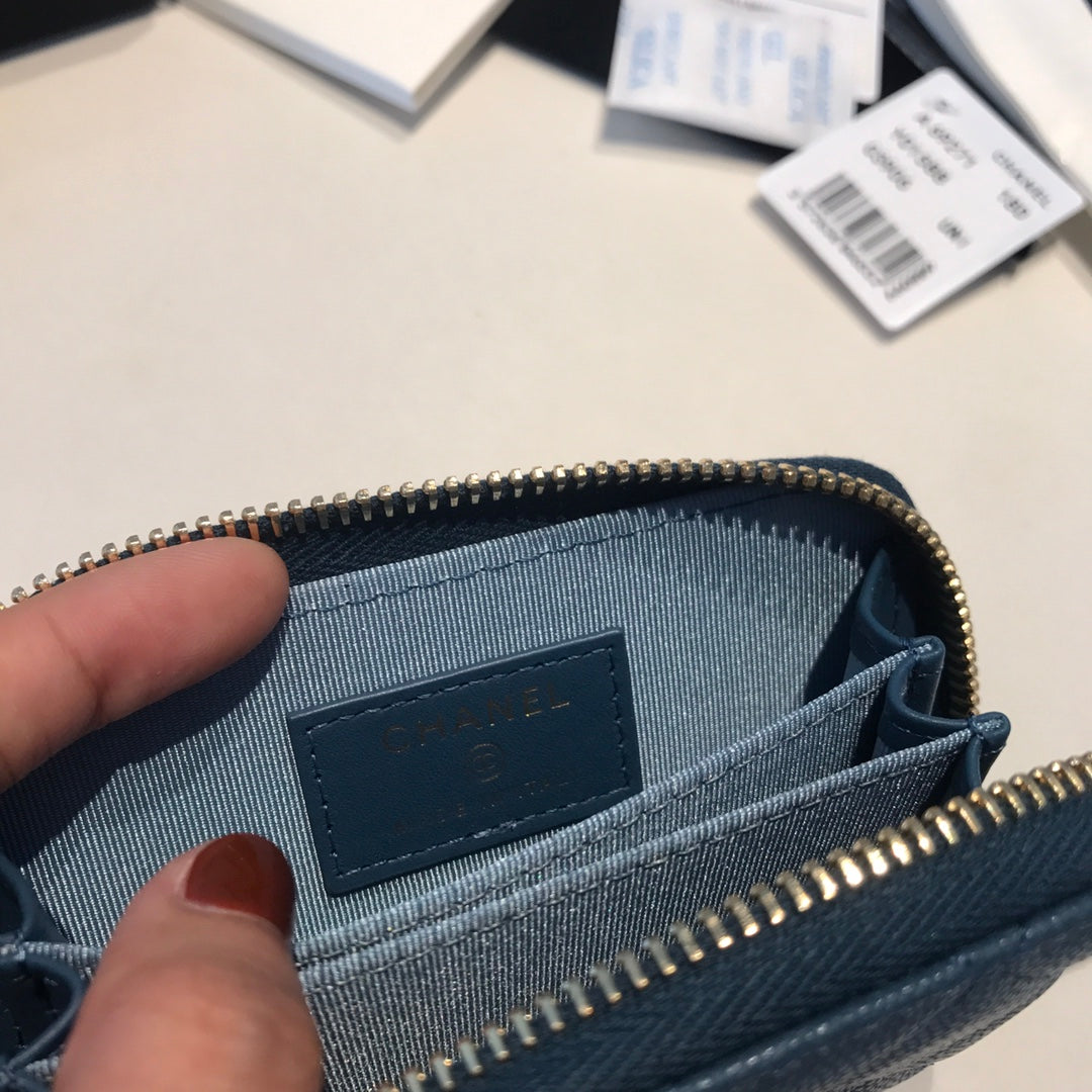 Porte-monnaie basique zippé CC 11 en cuir de veau égéen, modèle Gold Icon