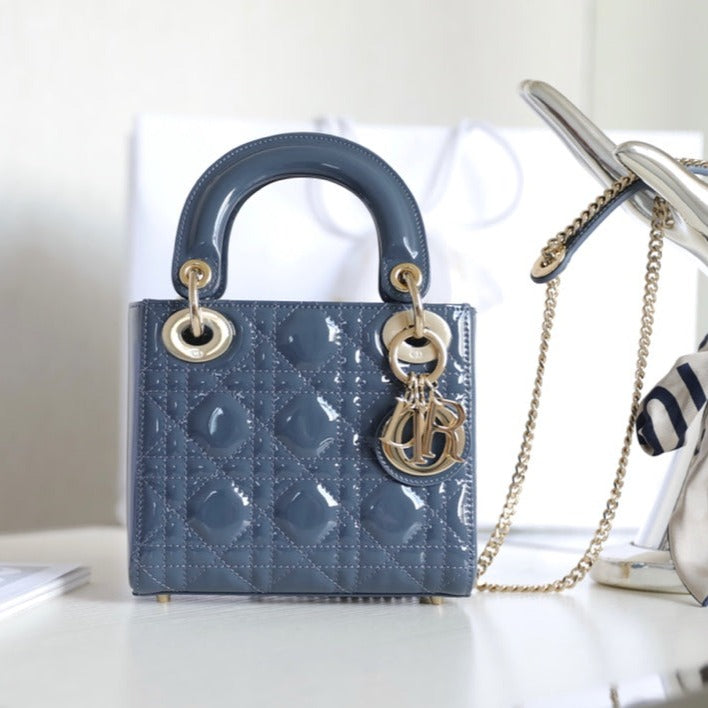 LADY 17 EN BLEU CIEL ÉGÉEN À MOTIF CANNAGE