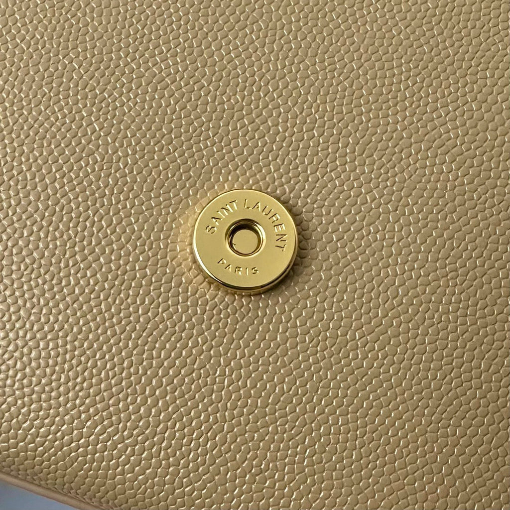 KATE 20 PETIT EN CUIR DE VEAU BEIGE CRÈME AVEC LOGO DORÉ