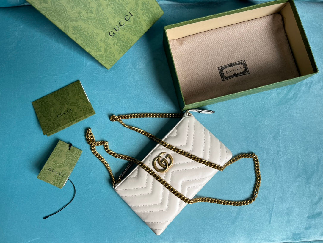 GGマーモント ミニ 22 ハンドバッグ（ホワイトカーフスキン）