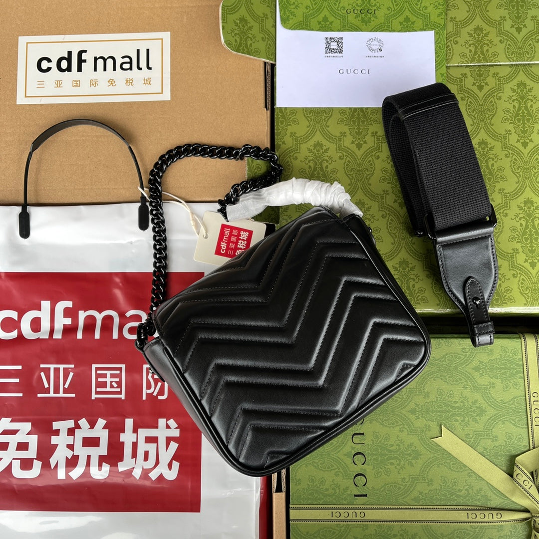 マーモント キルティング ショルダーバッグ 18 ブラック カーフスキン