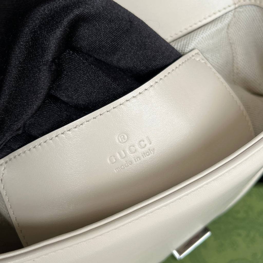 マーモント キルティング ショルダーバッグ 18インチ ホワイトカーフスキン