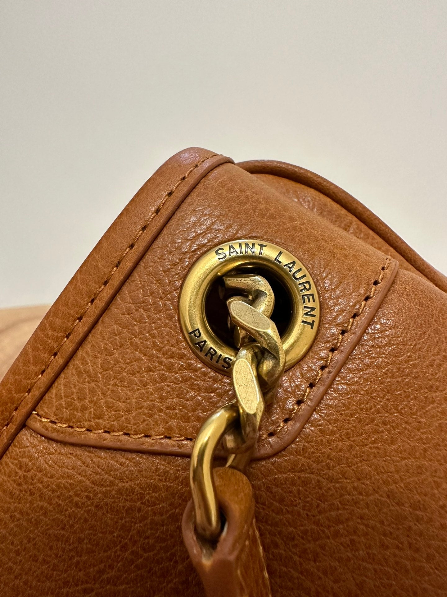 ニキ ミディアム 26 ラムスキン シナモンブラウン