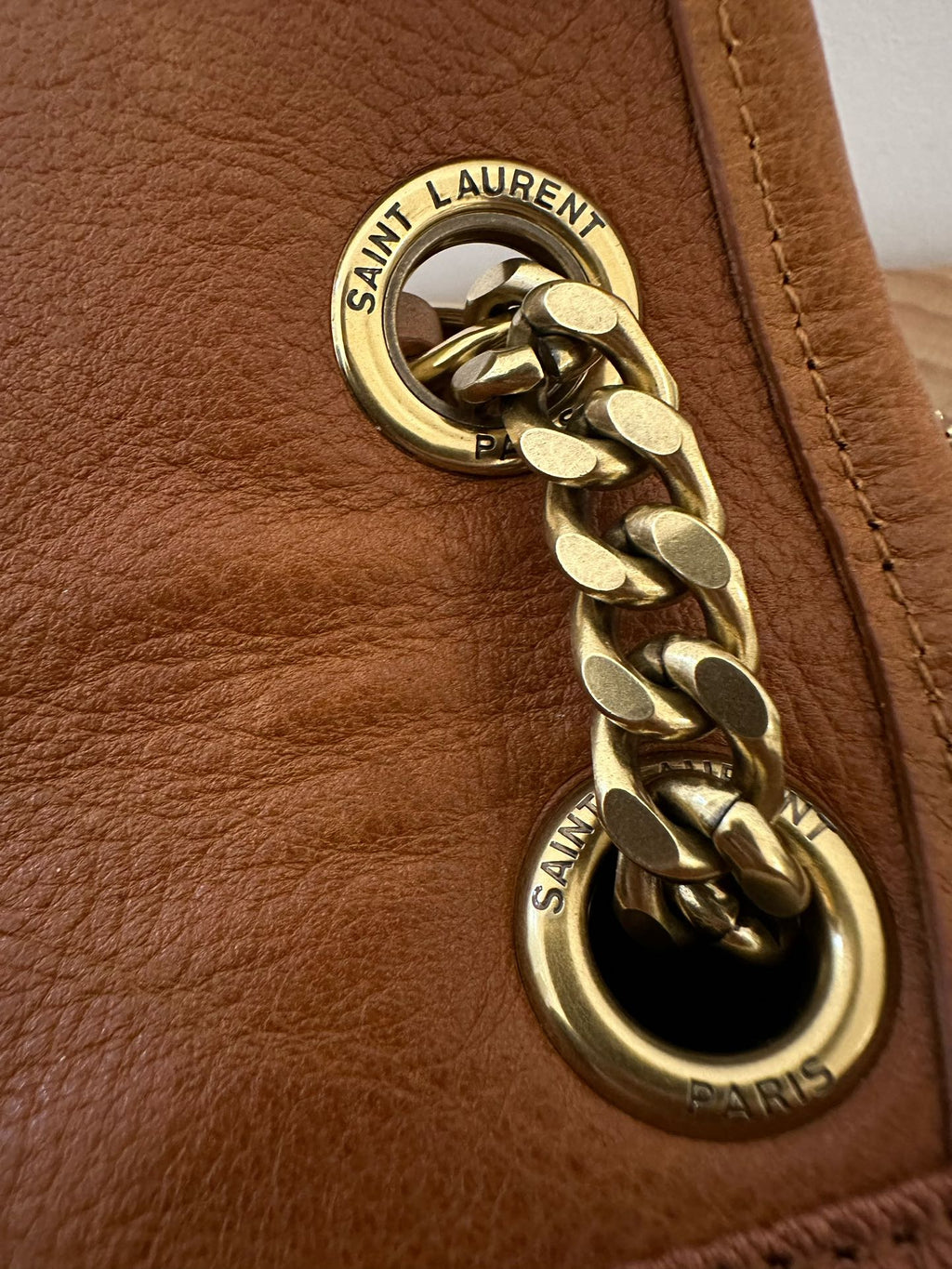 ニキ ミディアム 26 ラムスキン シナモンブラウン