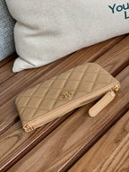 CCクラシック スモール 15 ジップポーチ（ダークベージュ グレインカーフスキン）