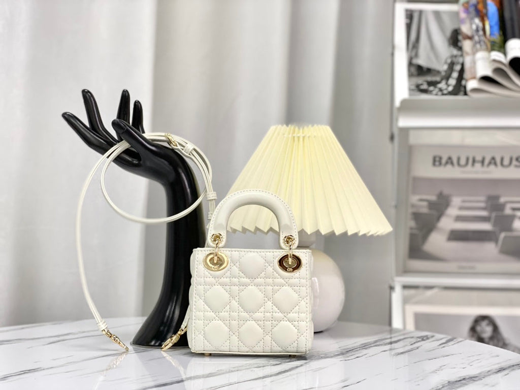 SAC MICRO LADY 12 EN CUIR D'AGNEAU BLANC