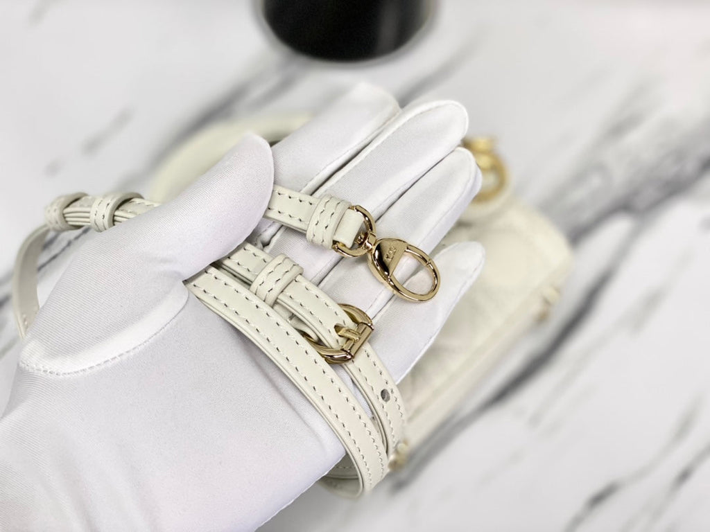 SAC MICRO LADY 12 EN CUIR D'AGNEAU BLANC