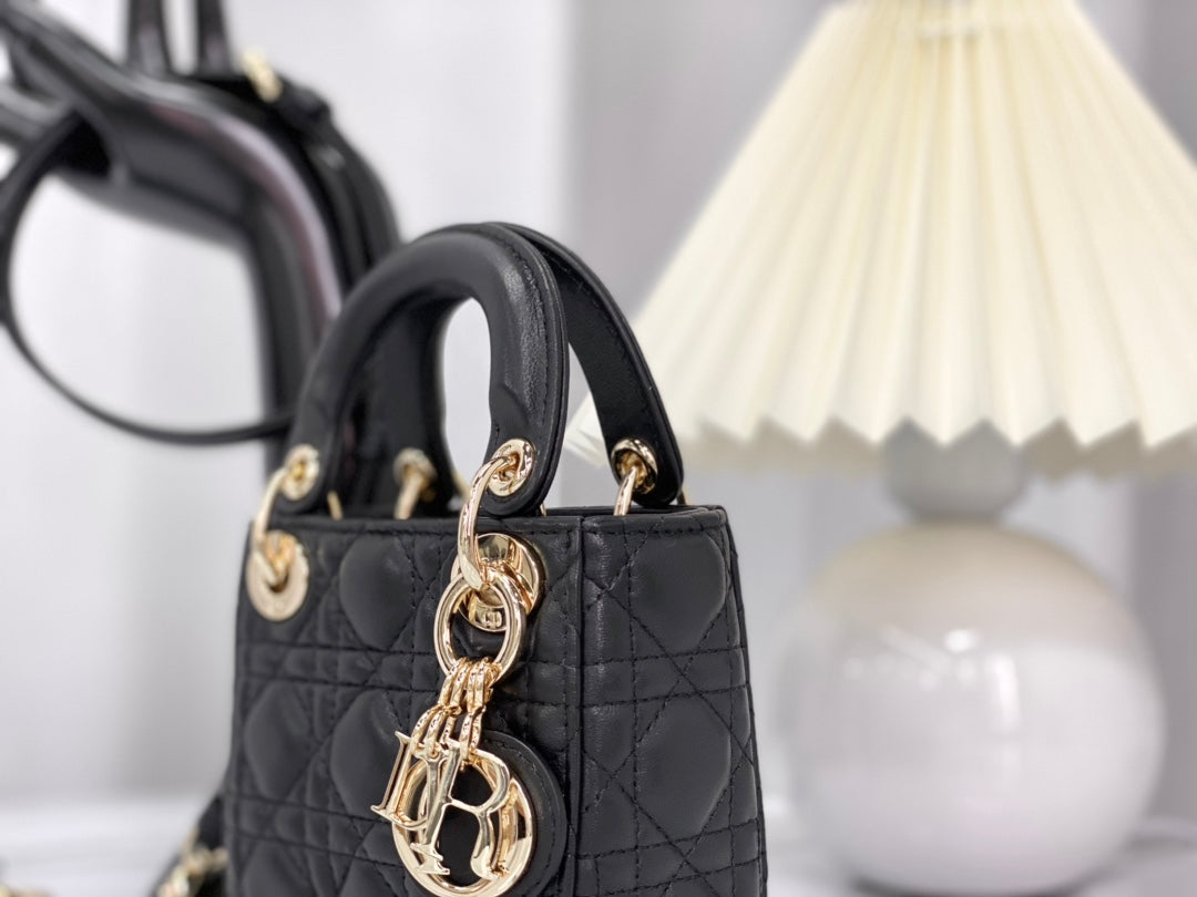 SAC MICRO LADY 12 EN CUIR D'AGNEAU NOIR