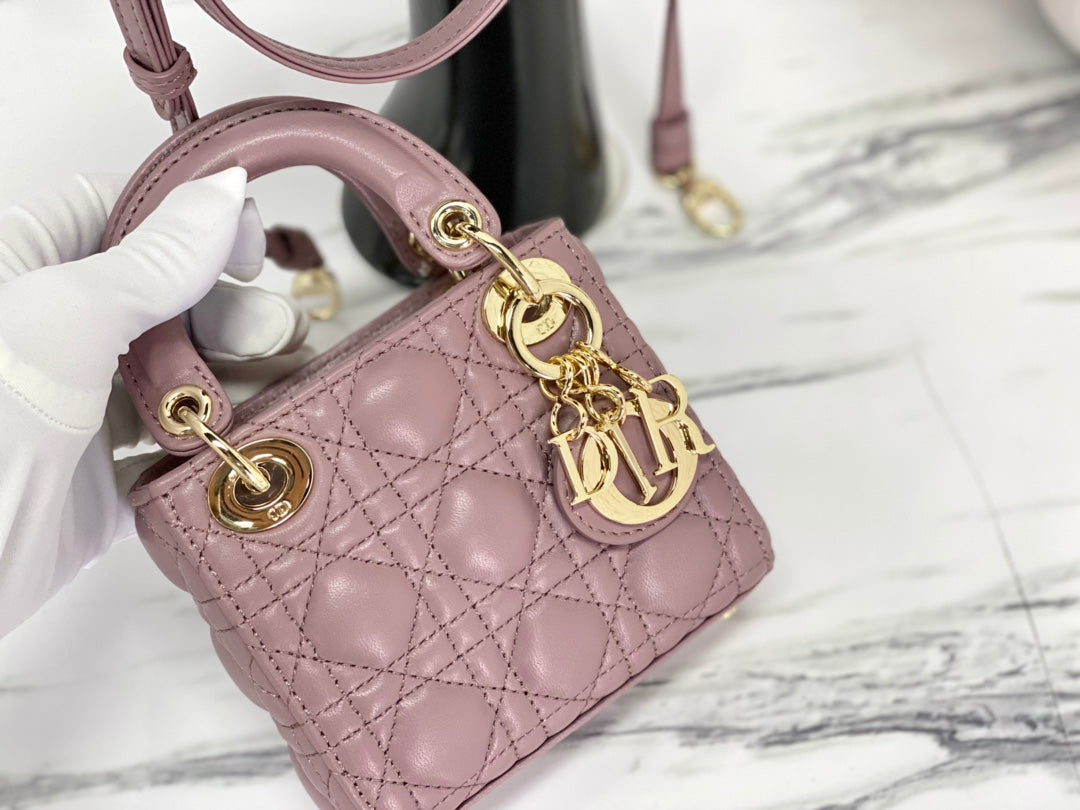 SAC MICRO LADY 12 EN CUIR D'AGNEAU VIOLETTE CLAIRE