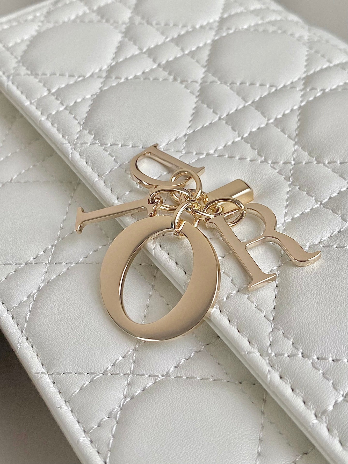 Sac Miss Lady 24 grand format en cuir d'agneau blanc