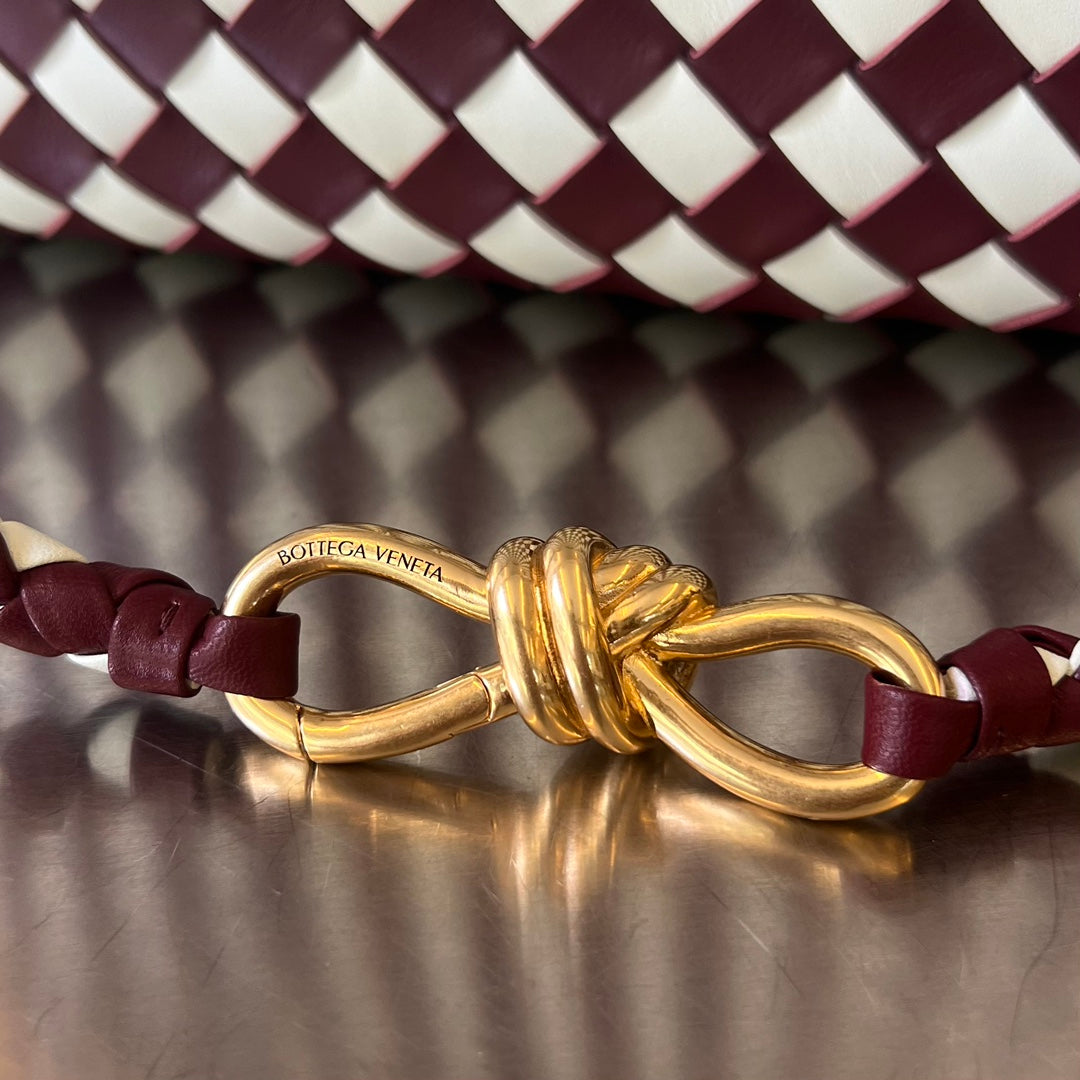 ミディアム アンダモ 32 レッド ホワイト カーフスキン