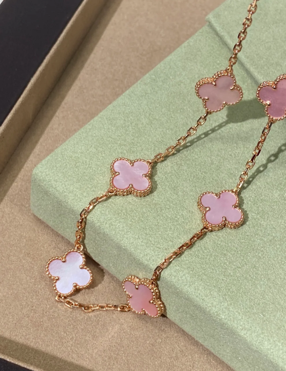 [Shinejoy Jewellery] Pink Necklace with Ten Clover Designs
