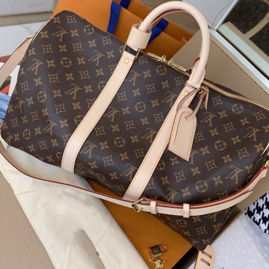LV キーポル バンドリエール 45 モノグラム キャンバス
