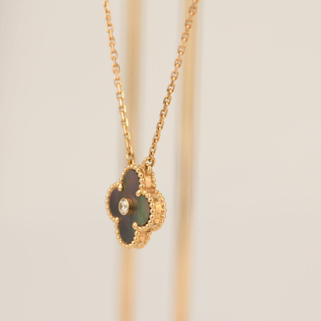 [Shinejoy] COLLIER CLOVER 15 MM DIAMANTS ET NACRE GRISE