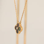 [Shinejoy] COLLIER CLOVER 15 MM DIAMANTS ET NACRE GRISE
